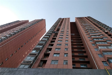 一实小附近康惠佳苑3室2厅1卫70万110m2中档装修出售